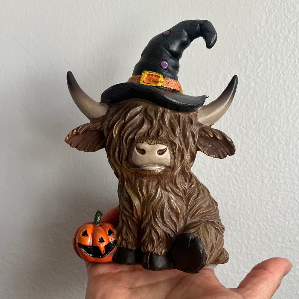 Highland Cow Figurine with Hat
